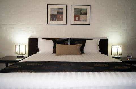 Blazing Stump Motel & Suites - Accommodation Mount Tamborine 10