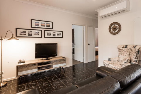 Blazing Stump Motel & Suites - Accommodation Mount Tamborine 20