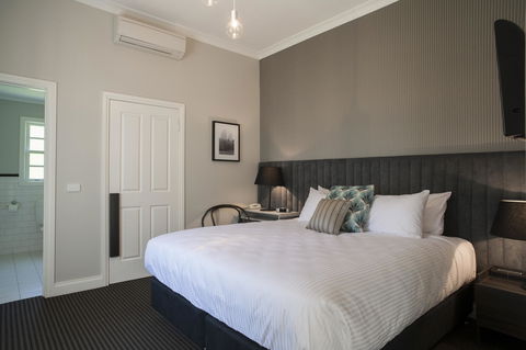 Oscar\'s On The Yarra - Accommodation Mount Tamborine 3