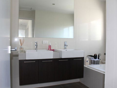 Central To Cowes - Accommodation Mount Tamborine 13