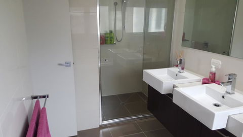 Central To Cowes - Accommodation Mount Tamborine 11