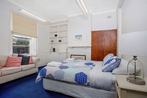 Plummers Mill - Central Townhouse - Accommodation Mount Tamborine 8