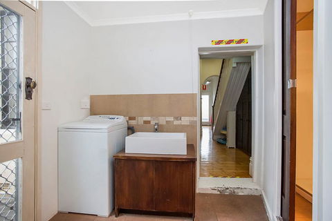 Plummers Mill - Central Townhouse - Accommodation Mount Tamborine 10