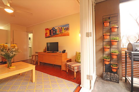 Colour Pop Fitzroy - 3 Bedroom Pet Friendly - Accommodation Mount Tamborine 9