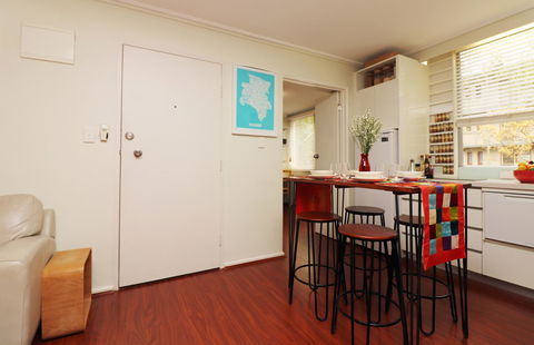 Colour Pop Fitzroy - 3 Bedroom Pet Friendly - Accommodation Mount Tamborine 21