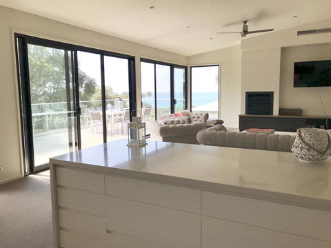 Lorne Sea View Terrace House - Accommodation Mount Tamborine 25