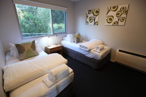Lorne Luxury - Accommodation Mount Tamborine 6
