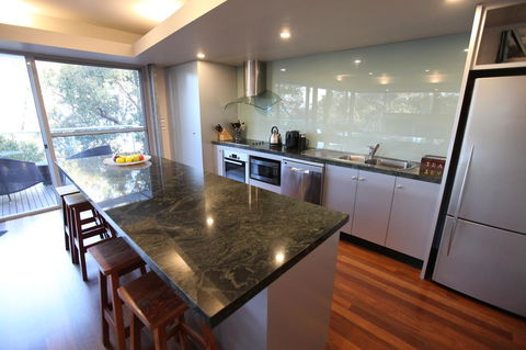 Lorne Luxury - Accommodation Mount Tamborine 11