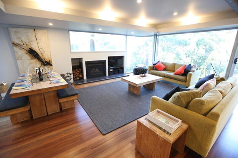 Lorne Luxury - Accommodation Mount Tamborine 12