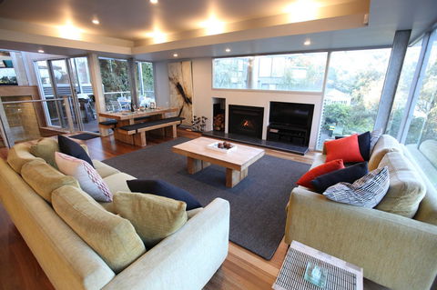 Lorne Luxury - Accommodation Mount Tamborine 8