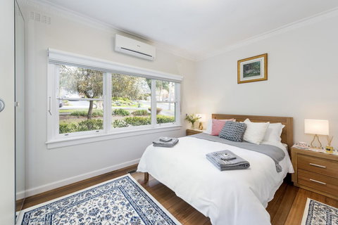 Hillside House - Accommodation Mount Tamborine 6