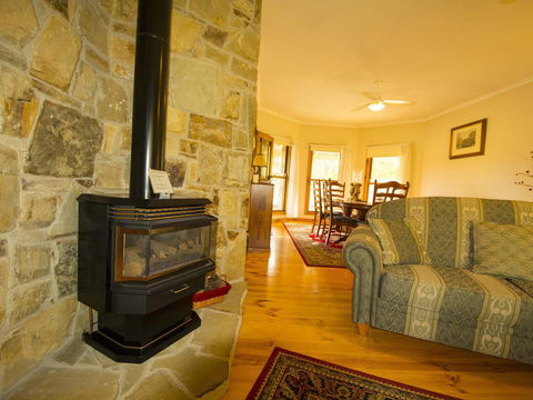 Angel's Rest - Accommodation Mount Tamborine 8
