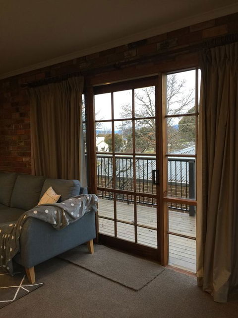 Bricks And Roses - Accommodation Mount Tamborine 10