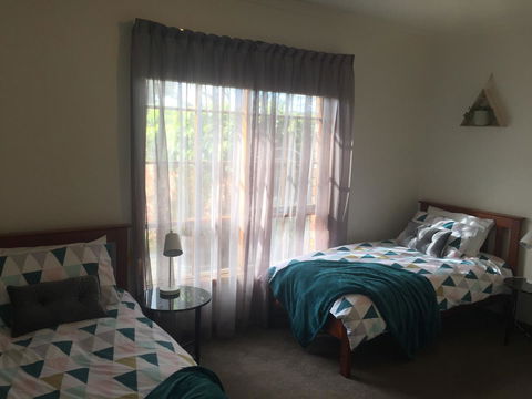 Bricks And Roses - Accommodation Mount Tamborine 16