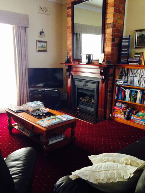 Airleigh-Rose Cottage - Accommodation Mount Tamborine 38
