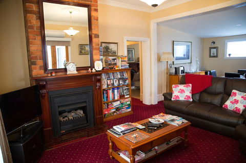 Airleigh-Rose Cottage - Accommodation Mount Tamborine 26