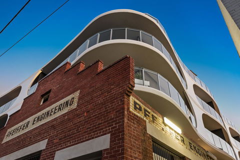 District Apartments Fitzroy - Accommodation Mount Tamborine 2