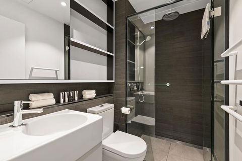 District Apartments Fitzroy - Accommodation Mount Tamborine 23