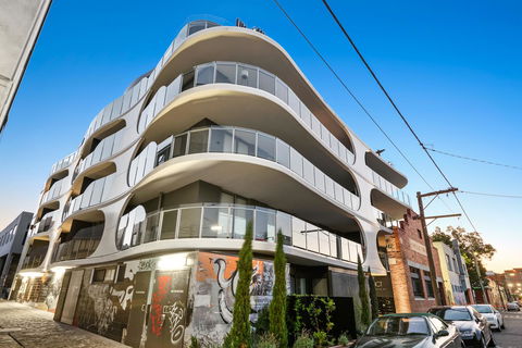 District Apartments Fitzroy - Accommodation Mount Tamborine 0
