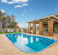 Hybiscus Waterfront Apartments - Accommodation Mount Tamborine