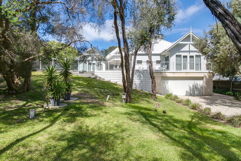 Perfect Blairgowrie Beach House - Accommodation Mount Tamborine 2