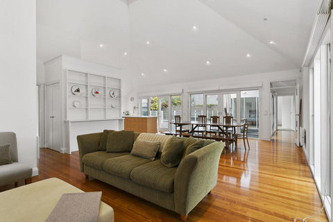 Perfect Blairgowrie Beach House - Accommodation Mount Tamborine 4