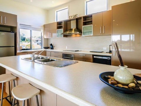 Saltwater Breeze Retreat - Accommodation Mount Tamborine 10