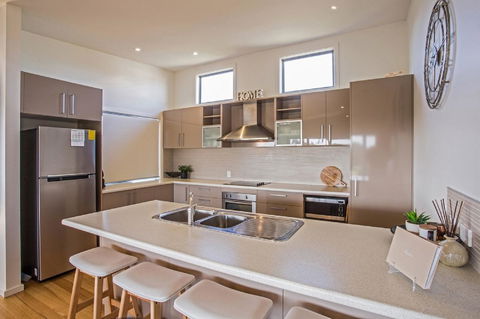 Saltwater Breeze Retreat - Accommodation Mount Tamborine 2