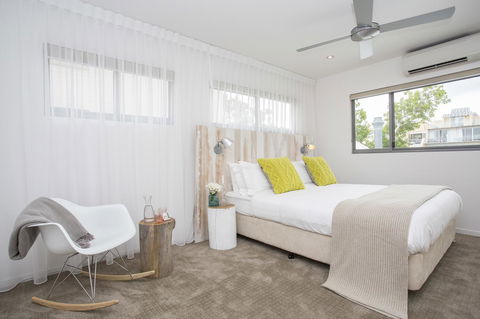 10 Hastings Street Motel - Accommodation Mount Tamborine 2