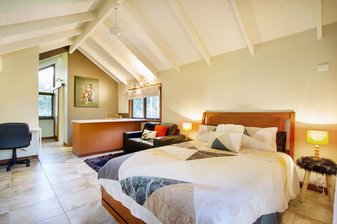 Airlie Beach Eco Cabins - Adults Only - Accommodation Mount Tamborine 13