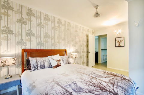 Airlie Beach Eco Cabins - Adults Only - Accommodation Mount Tamborine 33