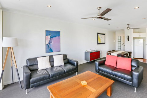 On The Beach Apartments - Accommodation Mount Tamborine 5