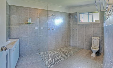 KiteSurf 1770 Beach House - Accommodation Mount Tamborine 3
