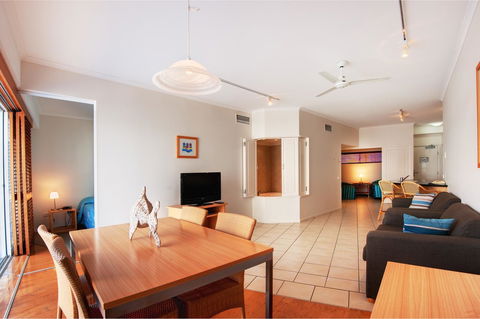 Rolling Surf Resort - Accommodation Mount Tamborine 37