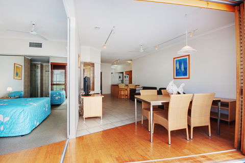 Rolling Surf Resort - Accommodation Mount Tamborine 18