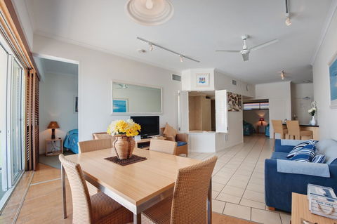 Rolling Surf Resort - Accommodation Mount Tamborine 20