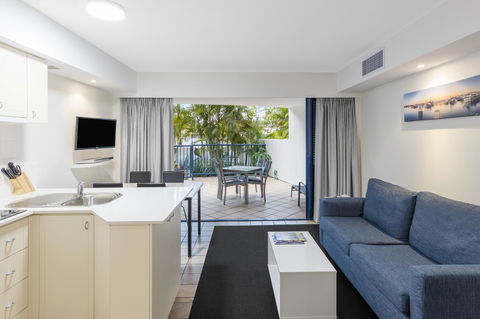 Ramada Resort By Wyndham Golden Beach - Accommodation Mount Tamborine 3
