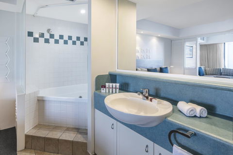 Ramada Resort By Wyndham Golden Beach - Accommodation Mount Tamborine 17
