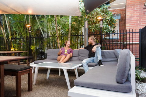 Mad Monkey Central - Accommodation Mount Tamborine 8