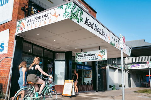 Mad Monkey Central - Accommodation Mount Tamborine 1