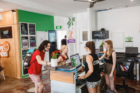 Mad Monkey Central - Accommodation Mount Tamborine 4