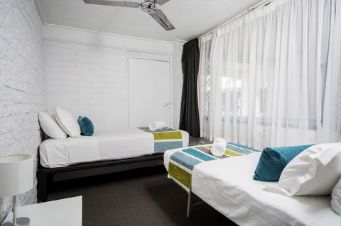 The Beach Motel Hervey Bay - Accommodation Mount Tamborine 30