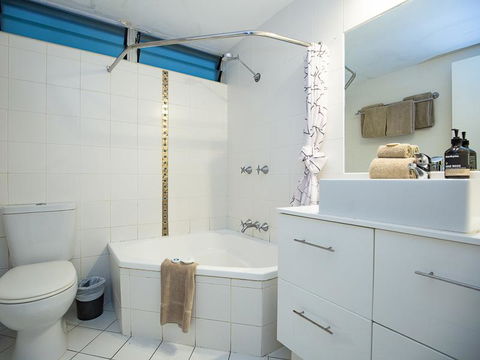 Beach Lodges - Accommodation Mount Tamborine 26