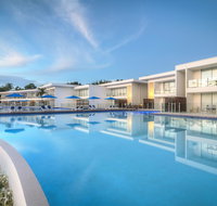 Pool Resort Port Douglas - Accommodation Mount Tamborine