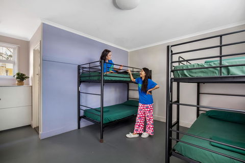 Backpackers In Paradise 18-35 Hostel - Accommodation Mount Tamborine 3