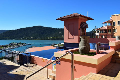 Martinique Whitsunday Resort - Accommodation Mount Tamborine 30