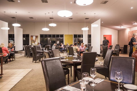 Emerald Maraboon Motor Inn - Accommodation Mount Tamborine 14