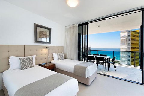 Oracle Resort Broadbeach - Gclr - Accommodation Mount Tamborine 3