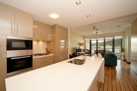The Boathouse Apartments - Accommodation Mount Tamborine 11