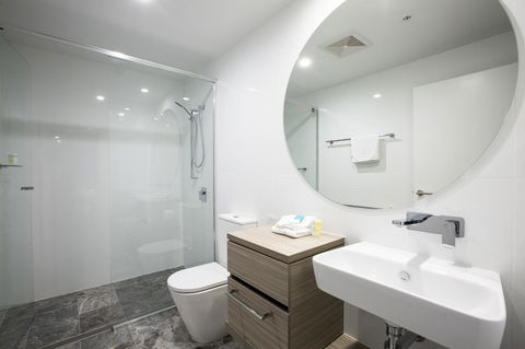 Qube Broadbeach - Accommodation Mount Tamborine 39